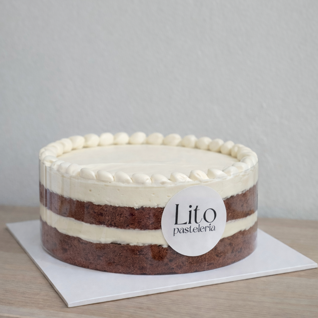 tarta de zanahoria jugosa estilo naked cake con cheesecream para cumpleaños en Madrid