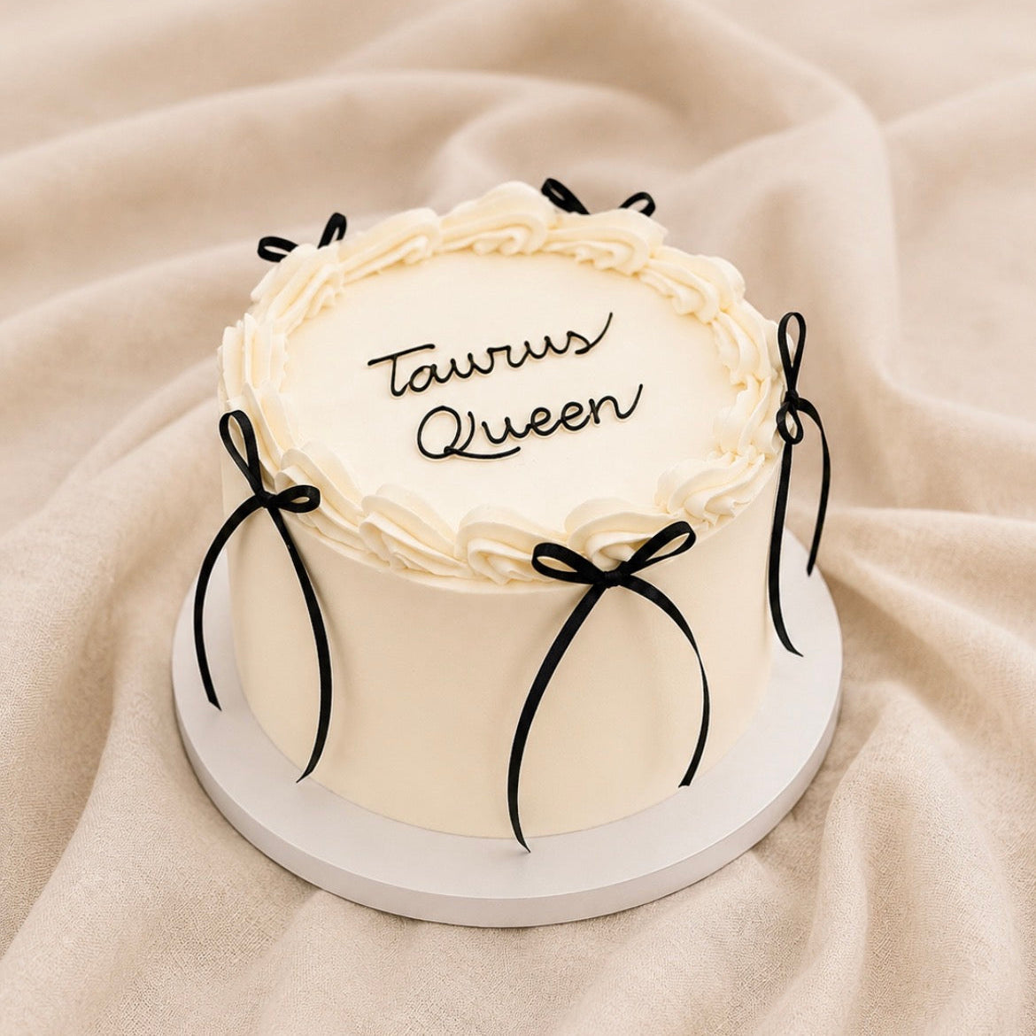 Tarta minimalista con frase